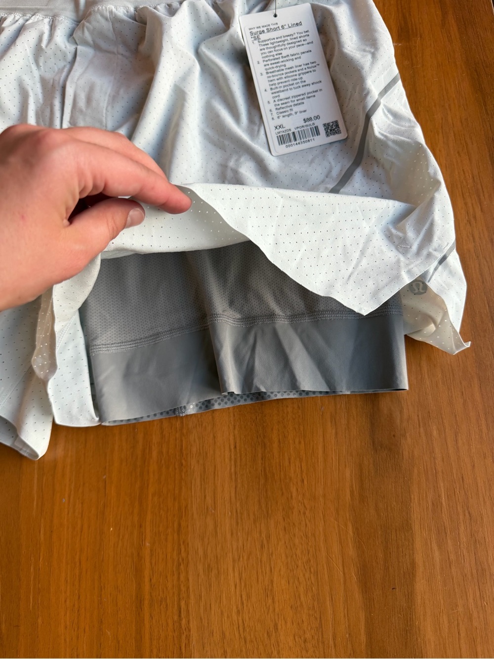 Men’s NWT lululemon shorts - Picture 4 of 5